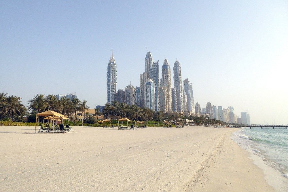 strand-dubai-oneandonly-arabiancourt