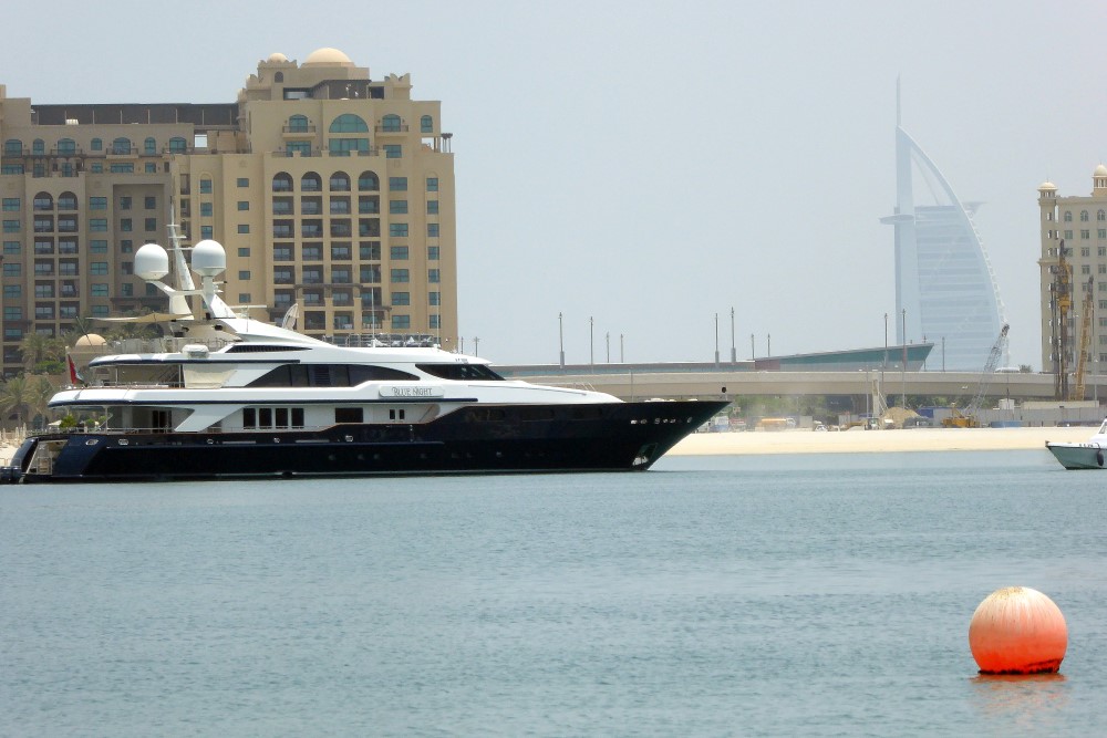 dubai-yacht