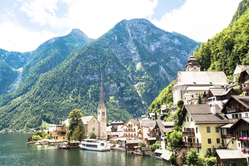 hallstatt-blick-kirche-see