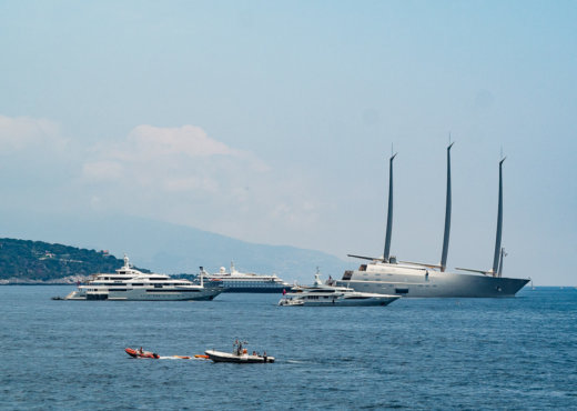 Sailing Yacht A im Hafen von Monaco