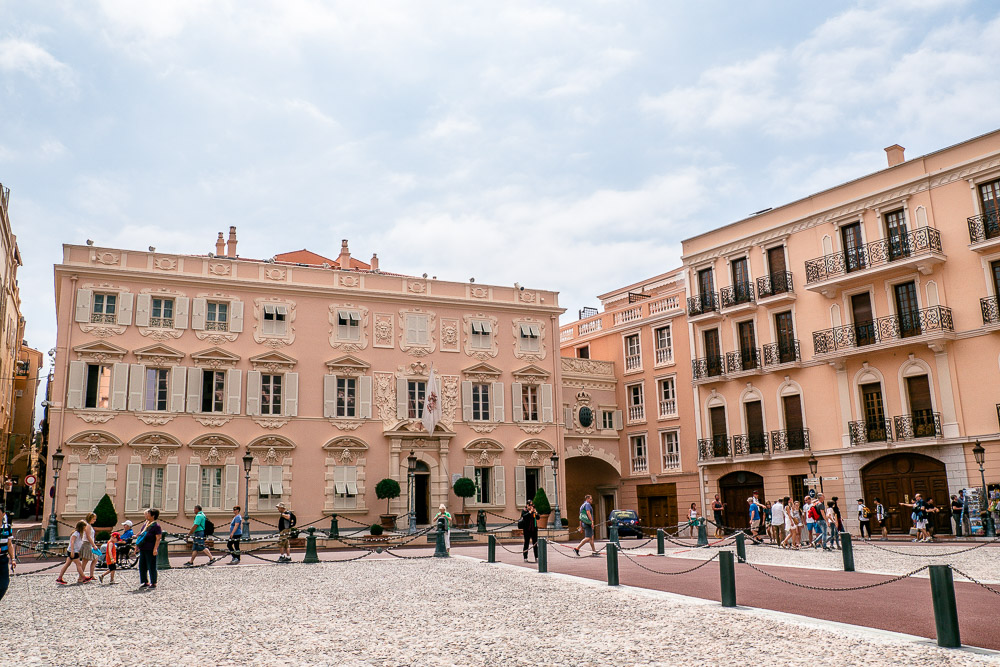 Platz beim Fürstenpalast Monaco