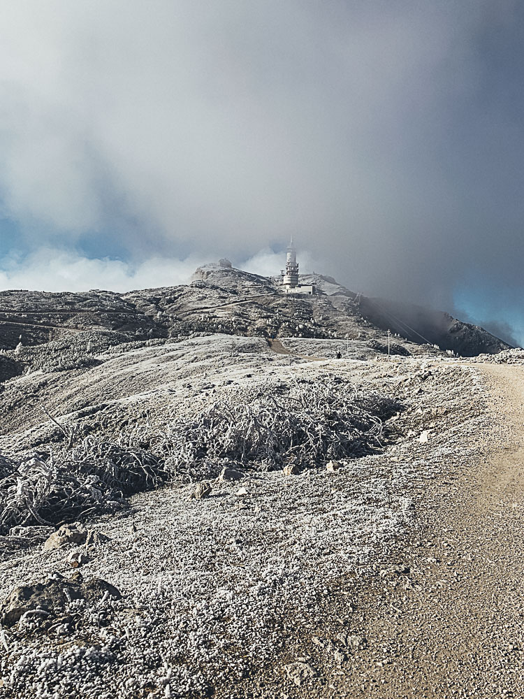 Blick zum Sender auf dem Dobratsch dobratsch-sender