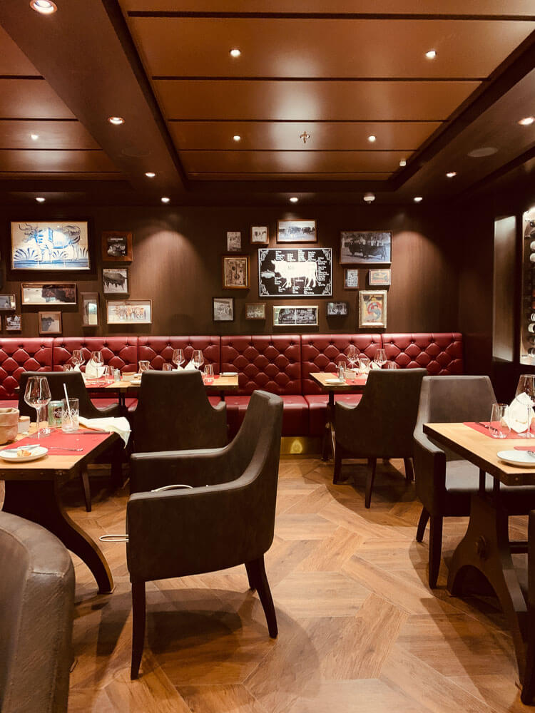 steak-essen-schiff-kreuzfahrt