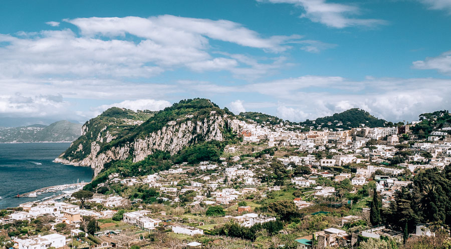 blick-capri-stadt-anacapri