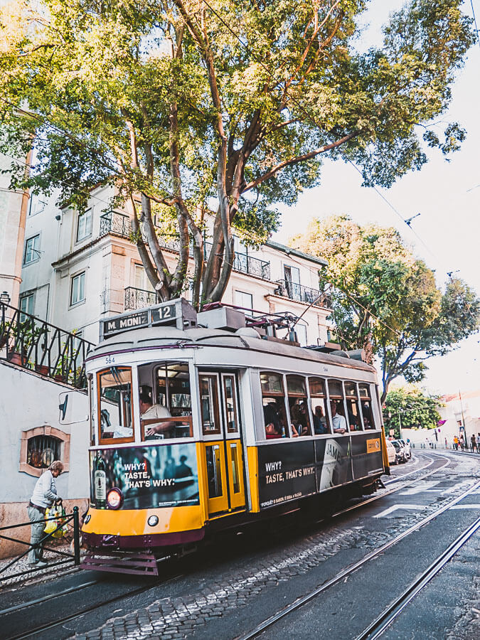 lissabon-tram-28-fahrt