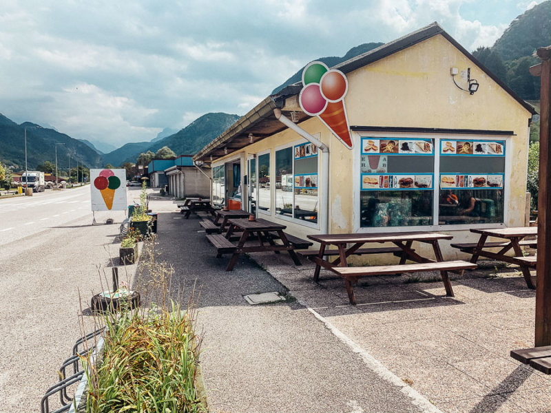 Eisdiele bei Resiutta direkt an der SS13 eis-essen-friaul